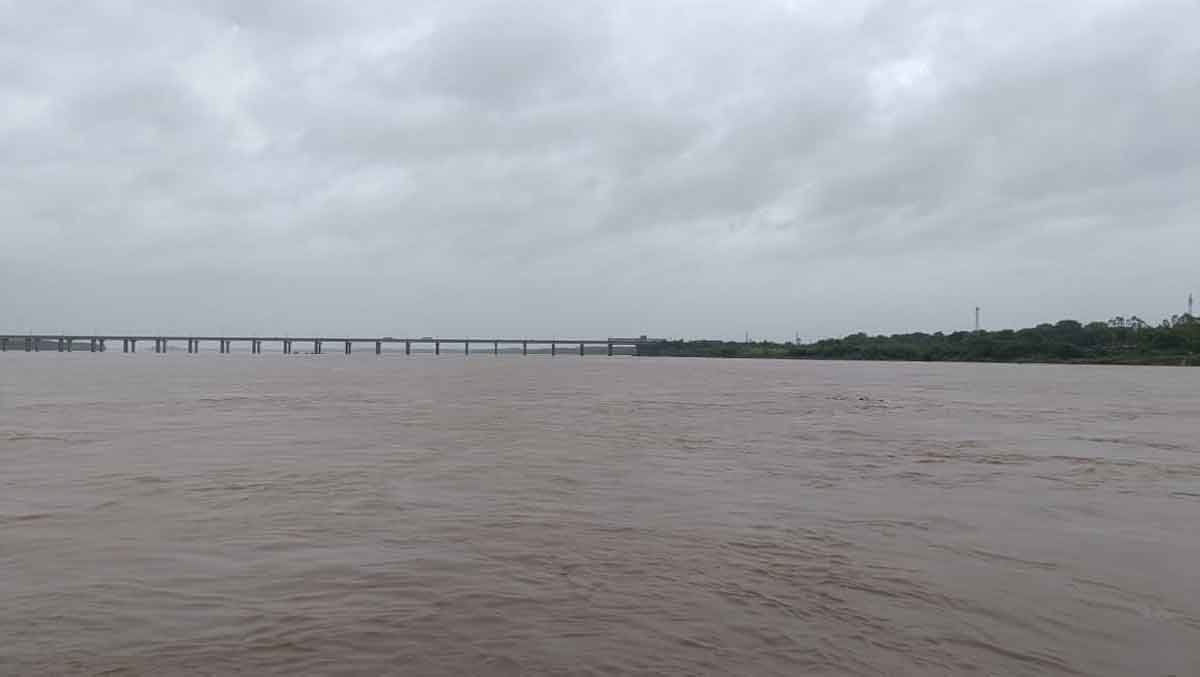 Incessant rains: Water bodies filling to brim in Telangana