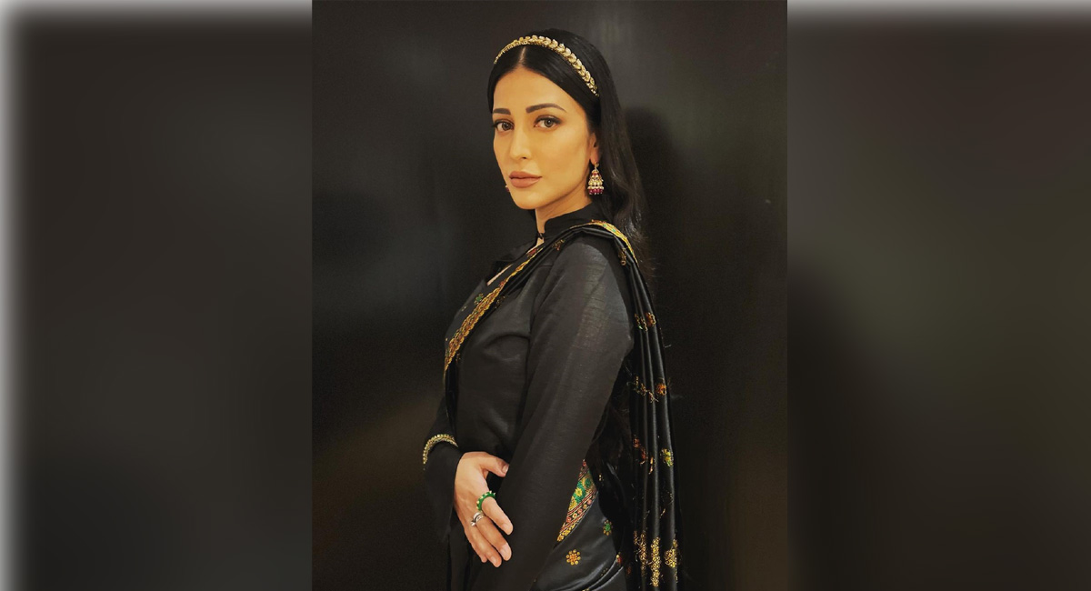 Shruti Haasan marks 13 years in film industry