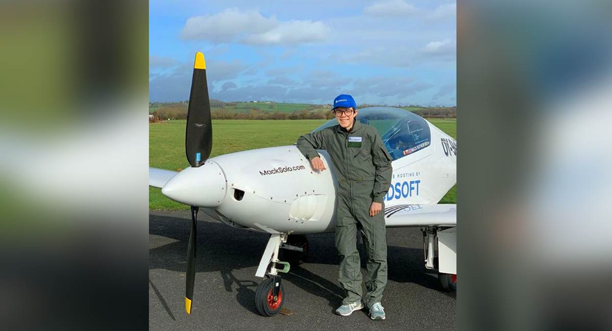 17-year-old becomes youngest pilot to fly solo around world