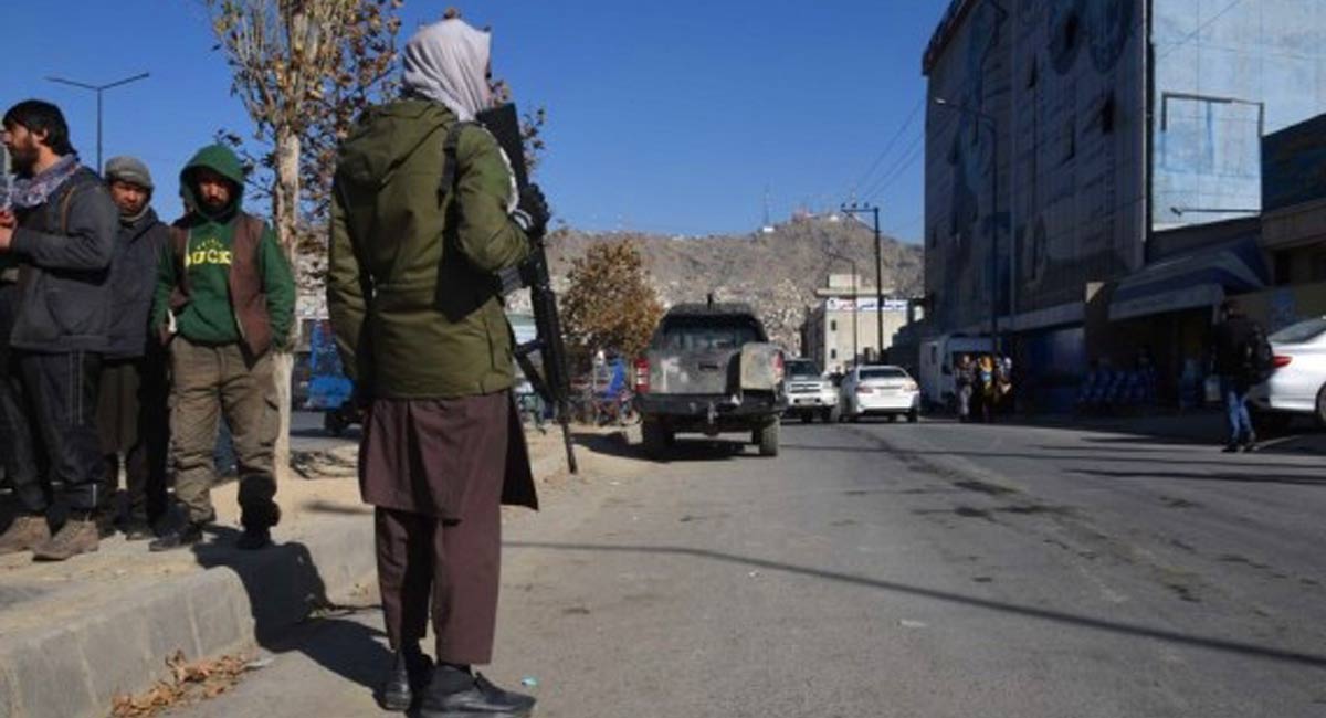 21 killed in Kabul mosque blast