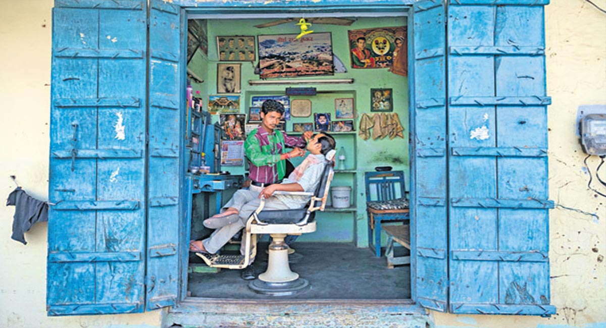 AP bans slang against barbers