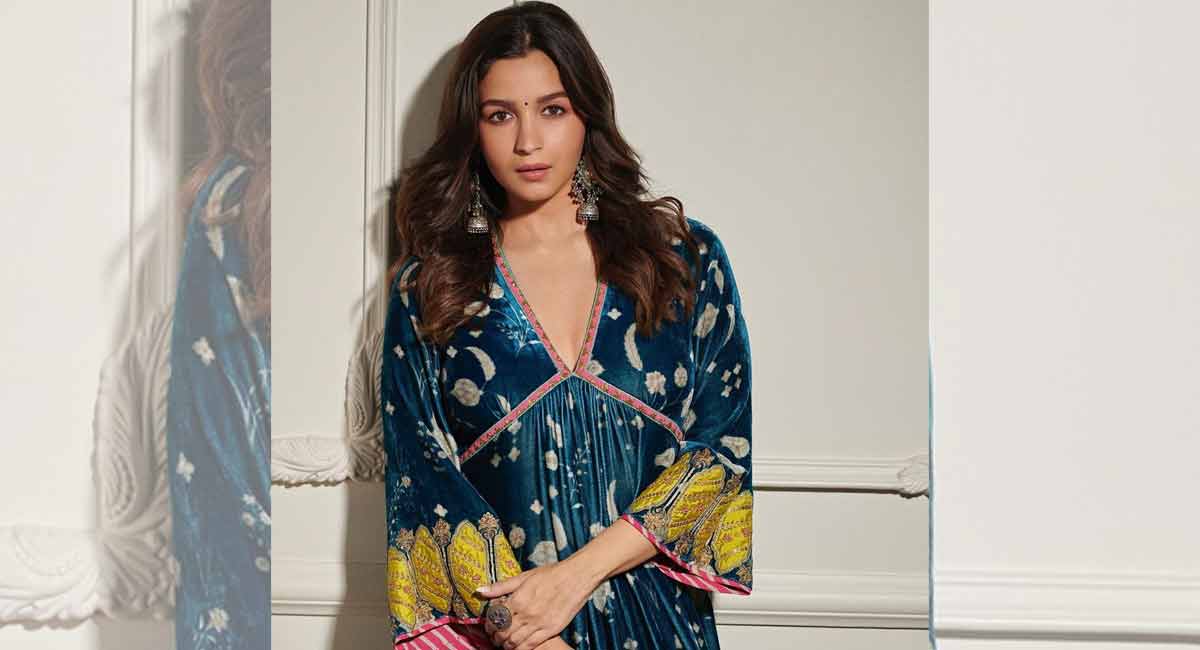 Alia Bhatt shares an update on Farhan Akhtar’s directorial ‘Jee Le Zaraa’