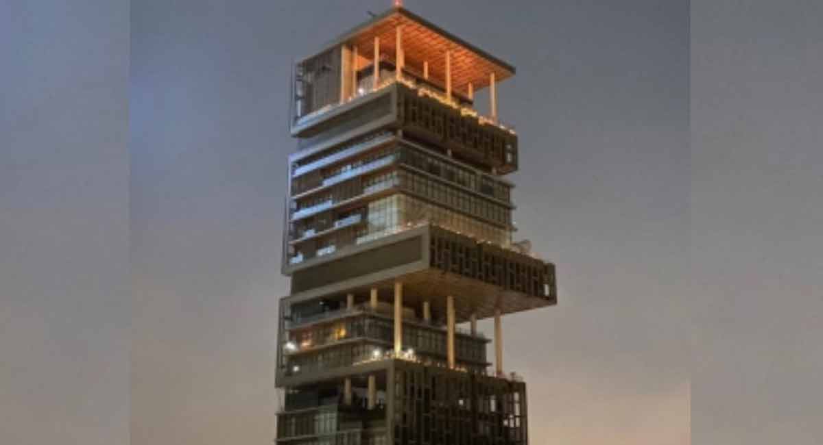 Fresh threats to Mukesh Ambani family, Mumbai cops probing