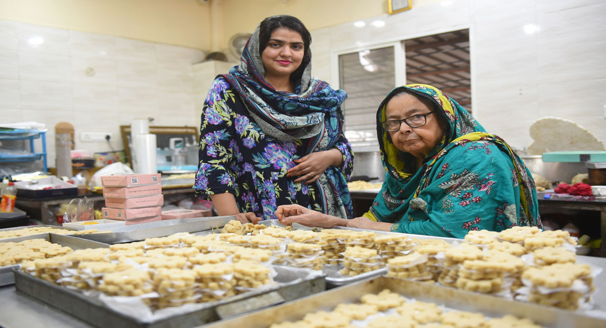 Watch: Badam ki jali, Hyderabad’s age-old mithai