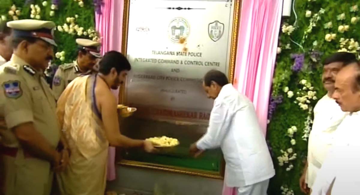 Cm Kcr Inaugurates Telangana Police Integrated Command And Control Centre Telangana Today