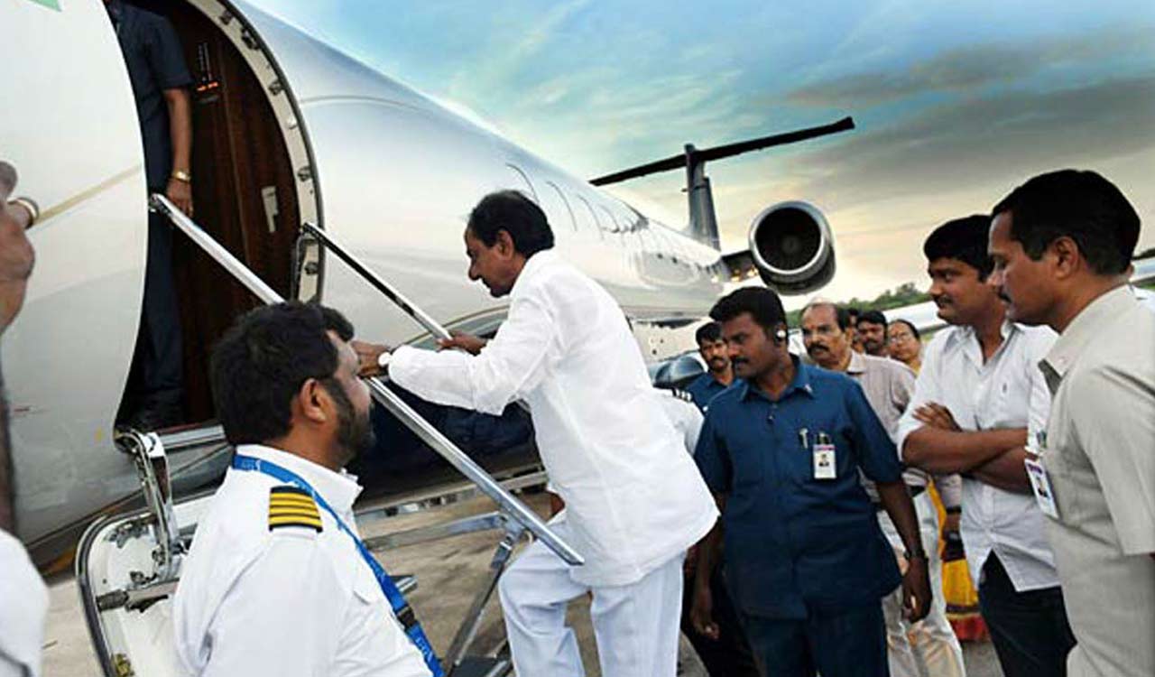 CM KCR leaves for Bihar
