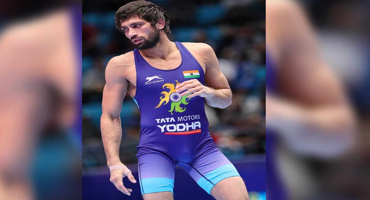 CWG 2022: Vinesh Phogat, Ravi Dahiya bag gold
