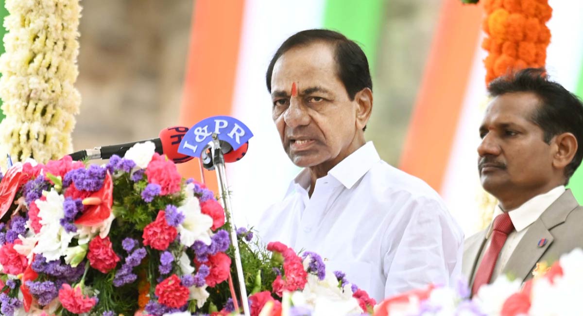 Centre undermining federal values, conspiring to weaken States: CM KCR