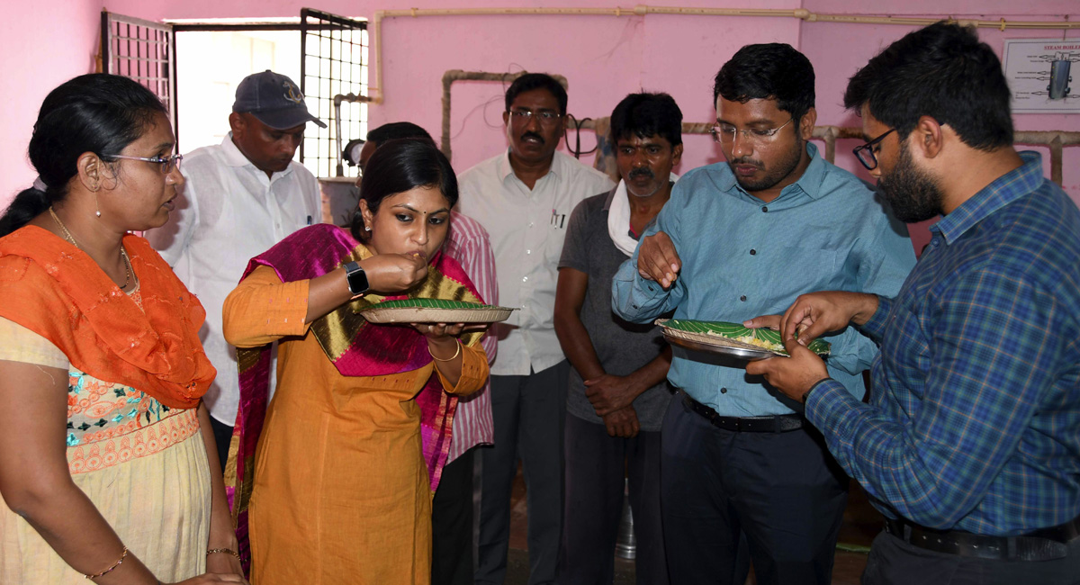 Collector Sikta inspects Ashram school in Adilabad