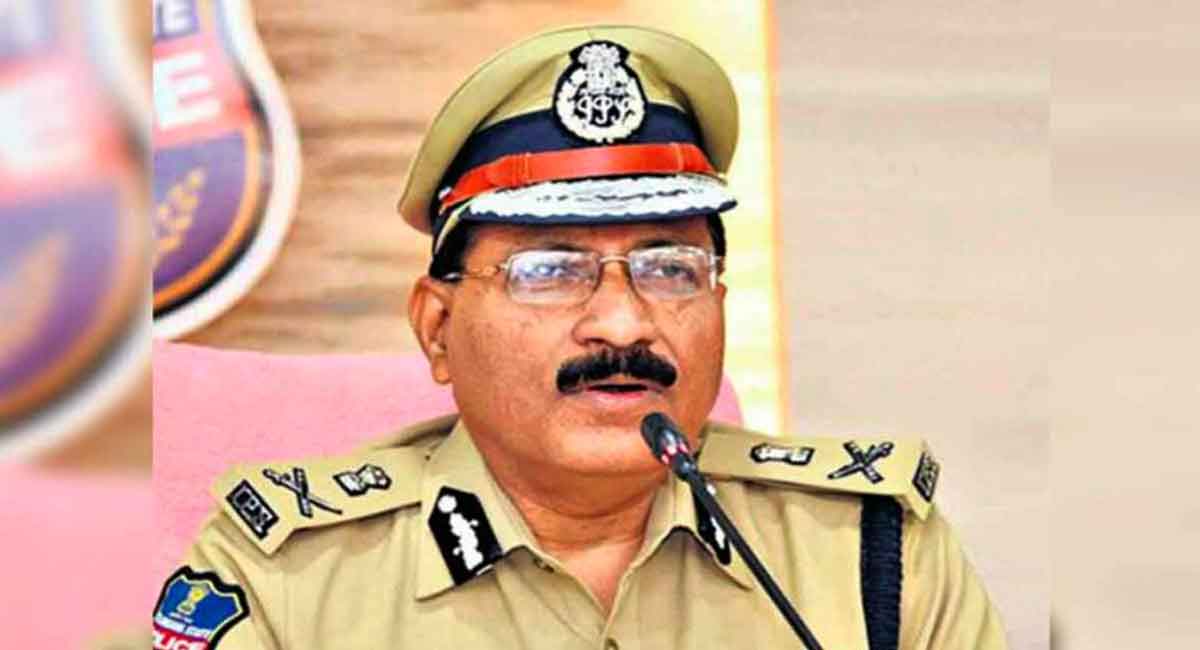 Make national anthem recitation event success: Telangana DGP to staff