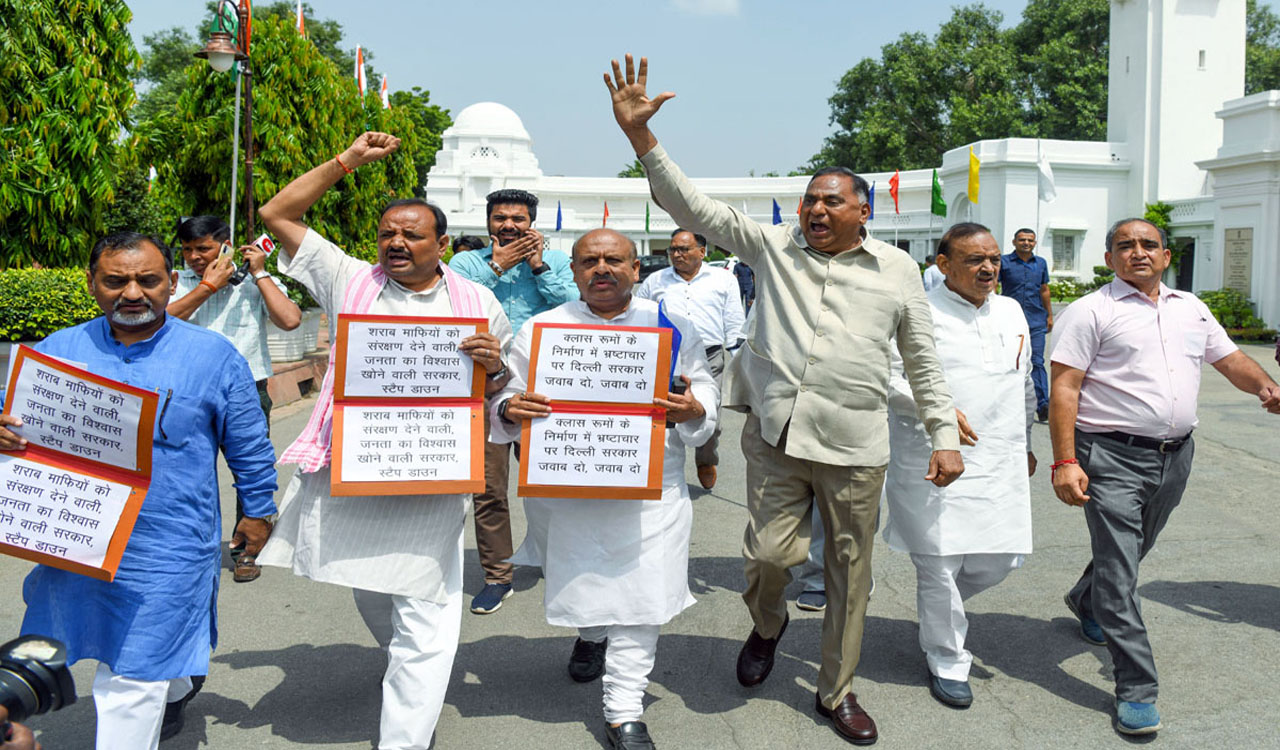 BJP MLAs marshalled out of Delhi Assembly ahead of trust vote