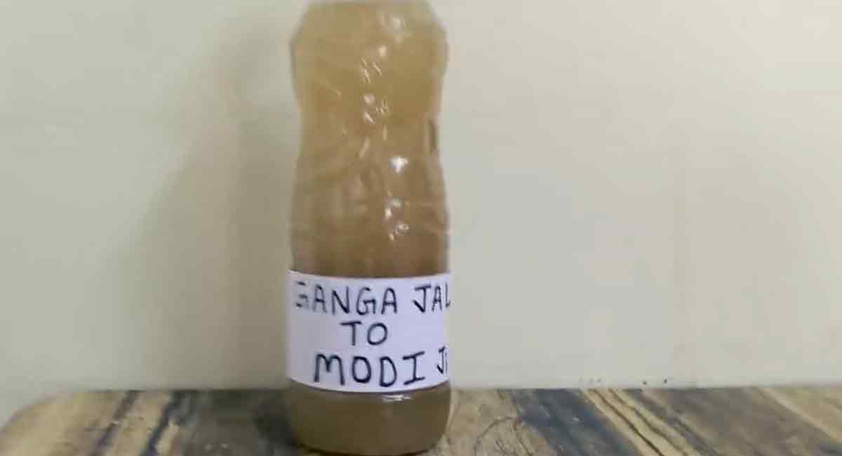 TRS hits back at Bandi’s Musi rejuvenation jibe by sending Gangajal to Modi
