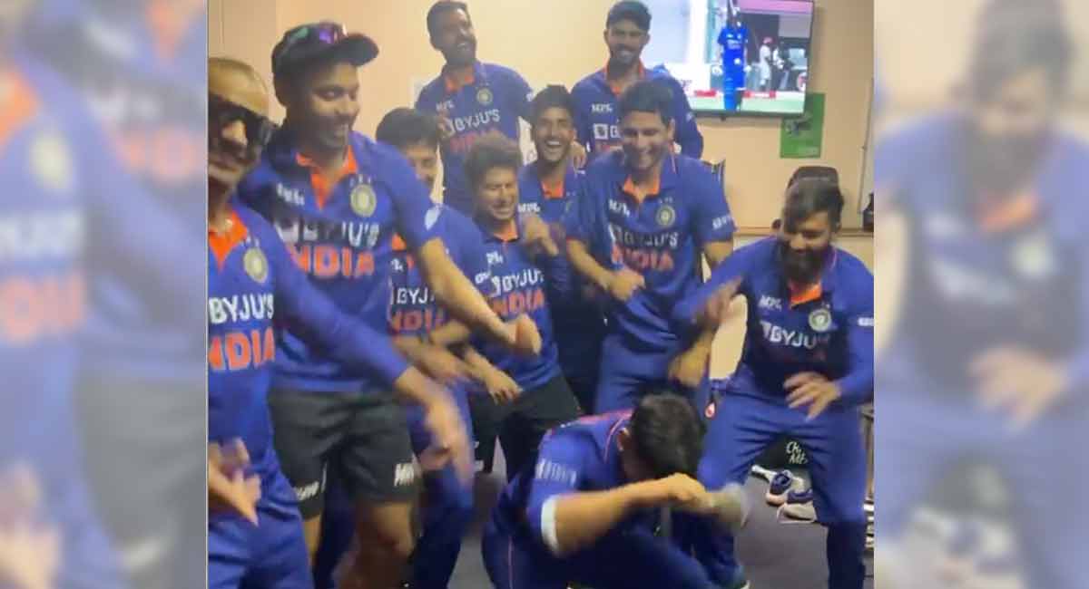 Watch: Team India’s victory dance on ‘Kala Chashma’ after ODI series wins
