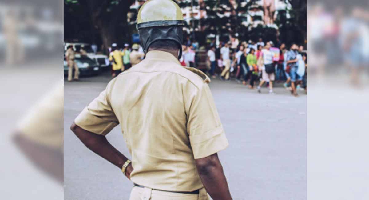 Pro-Pak slogans on clubhouse: Karnataka Police grill two accused, search for three more