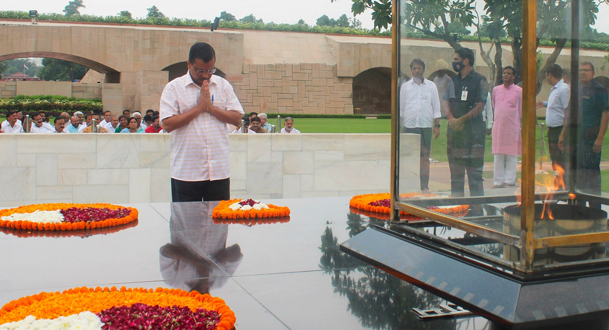 Kejriwal claims BJP targeted 40 MLAs with Rs 20 crore offer