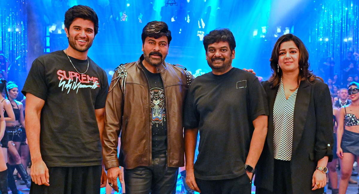 Chiranjeevi wishes Team Liger all the very best