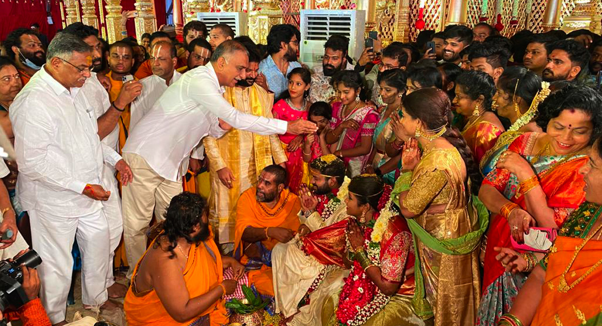 Ministers, MLAs attend wedding ceremonies in erstwhile Karimnagar