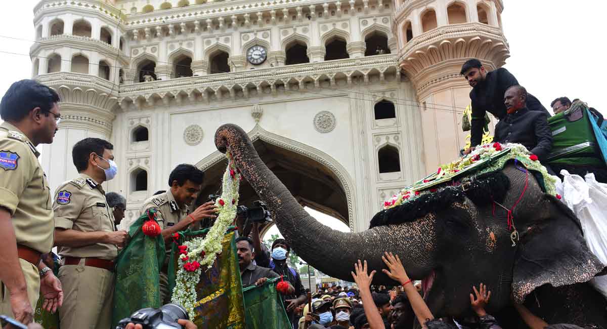 Mourning, solemnity mark 10th day of Moharram in Hyderabad