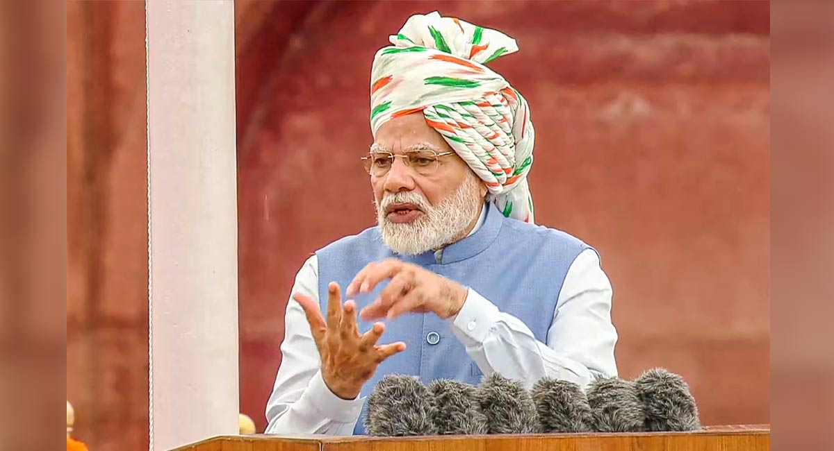 PM Modi gives 5 pledges ‘panch prans’ to fulfil dreams of country in next 25 years