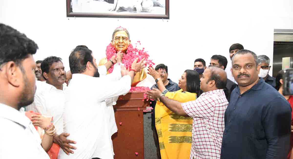 Rich tributes paid to Prof Jayashankar in Hyderabad-Telangana Today