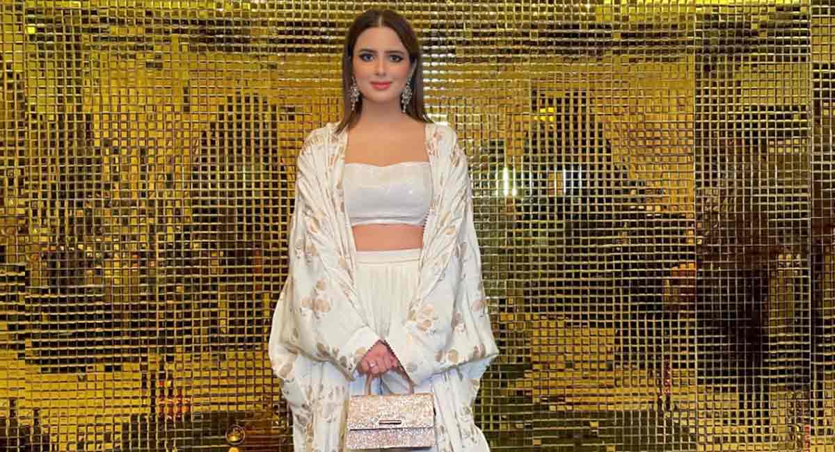 Reshu Malhotra’s take on makeup trends that are swaying social media