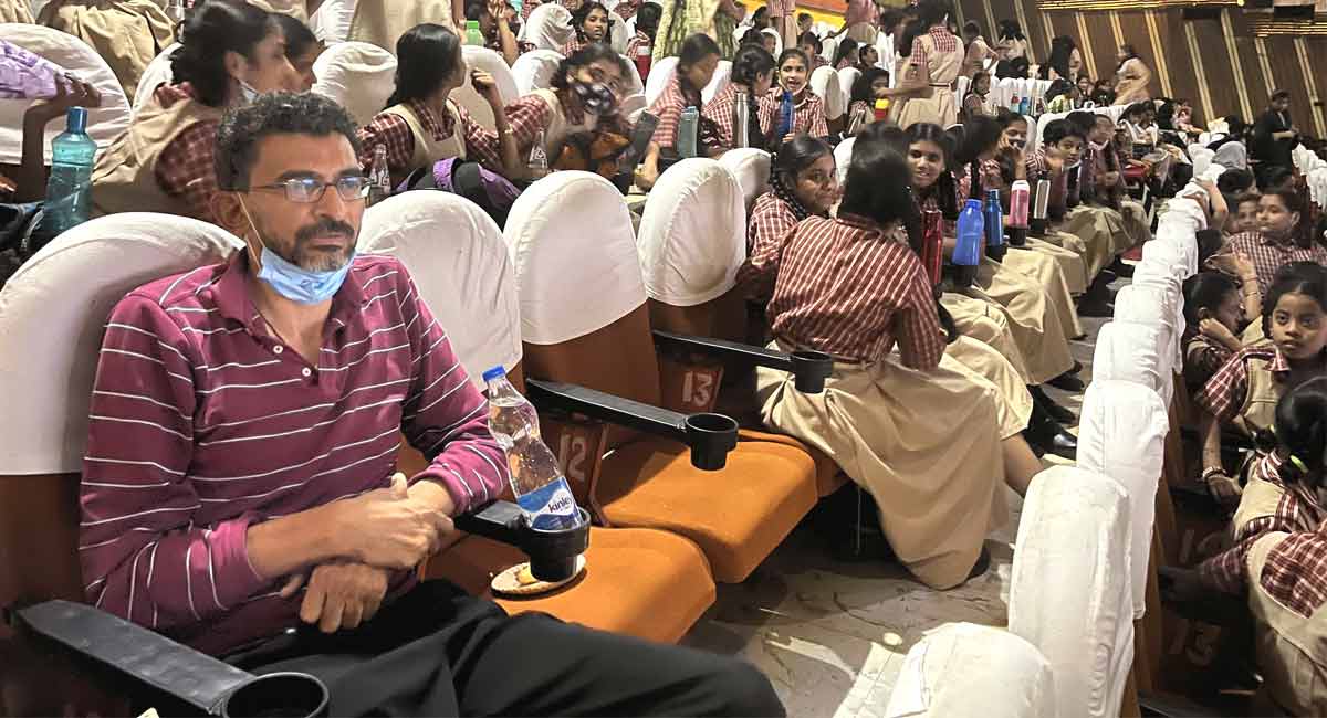 Sekhar Kammula shares his exhilarating experience of watching ‘Gandhi’ in theatre with school children 