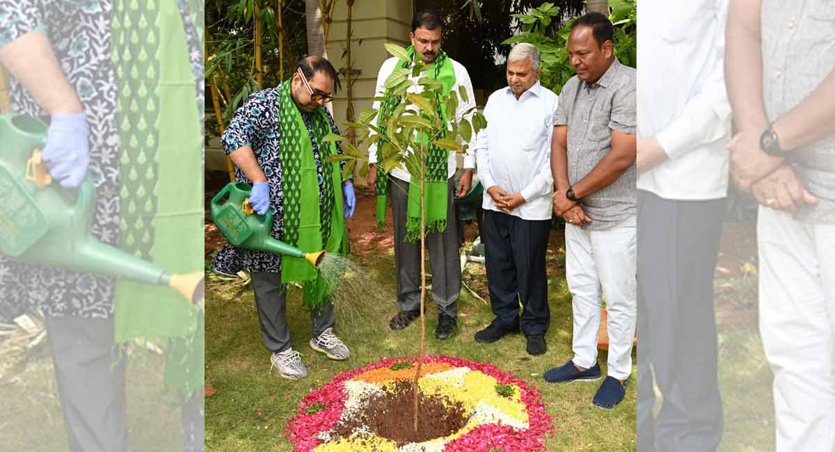 Shankar Mahadevan participates in Green India Challenge-Telangana Today