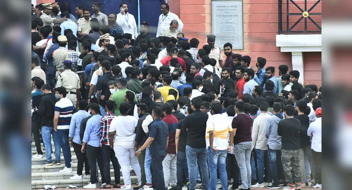 Finally, Munawar Faruqui performs in Hyderabad