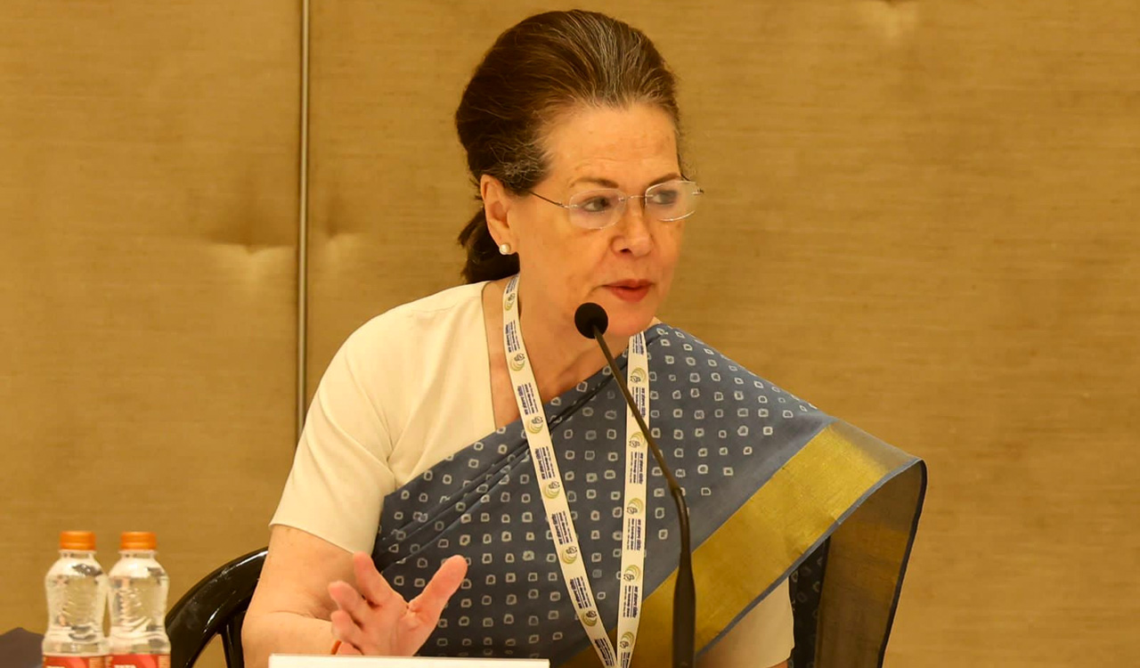 Congress chief Sonia Gandhi’s mother passes away