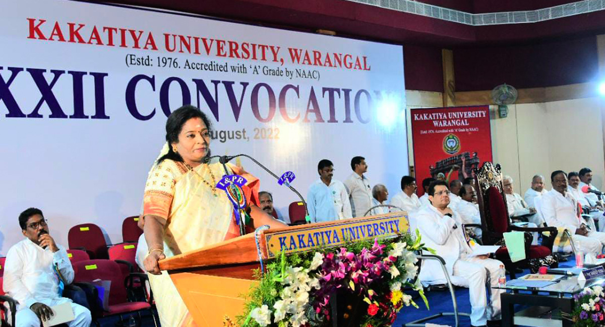 Develop critical thinking, have commitment to taste success: Governor to students