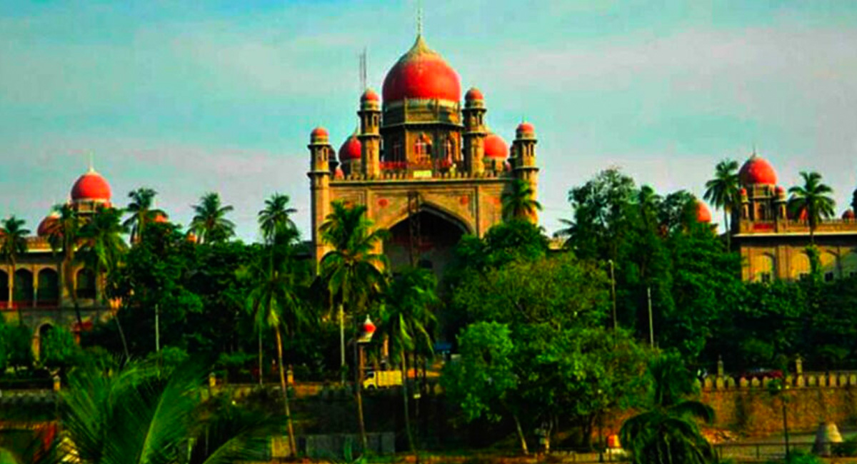 Telangana High Court permits Bandi Sanjay to continue his yatra