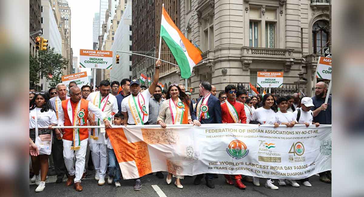 US: Indian diaspora sets two Guinness World Records at Madison Square, as part of Amrit Mahotsav celebrations