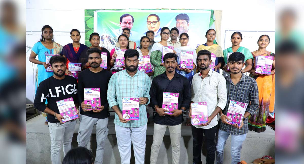 Balka Foundation sponsors study material worth Rs 10 lakh