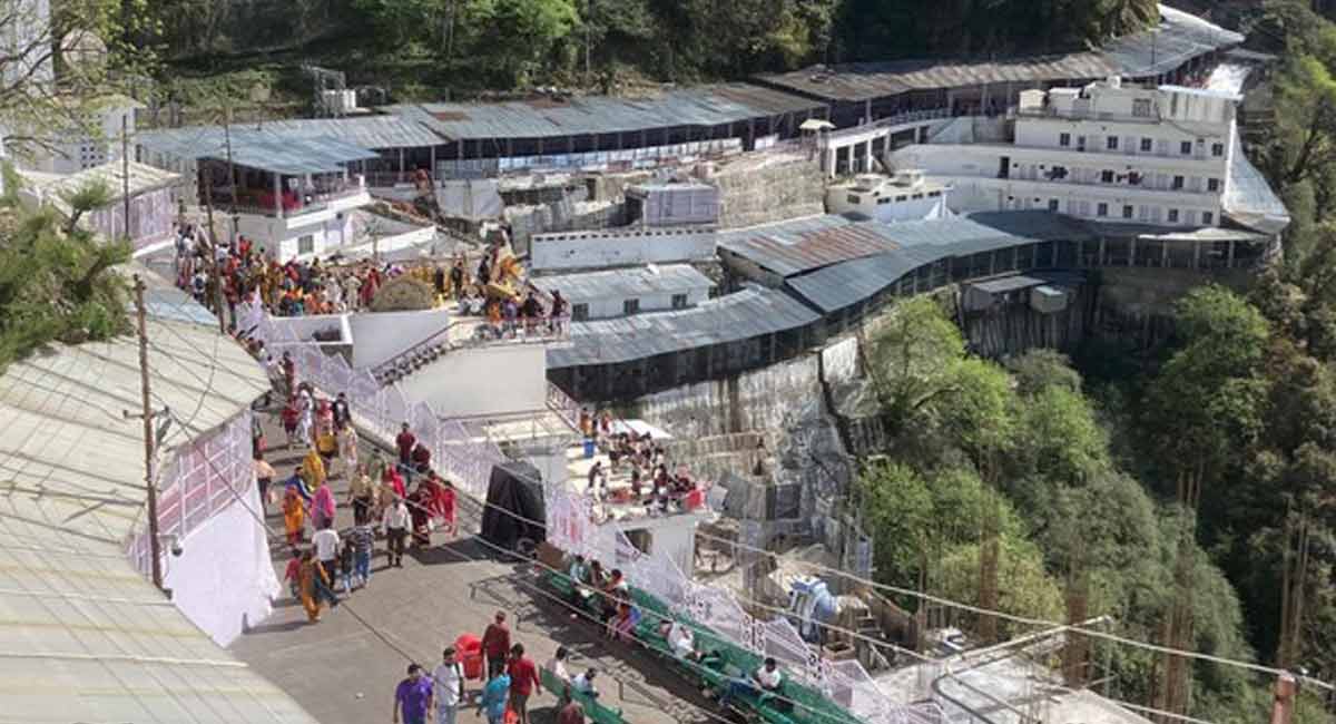 Vaishno Devi Yatra to resume today after temporary suspension due to inclement weather