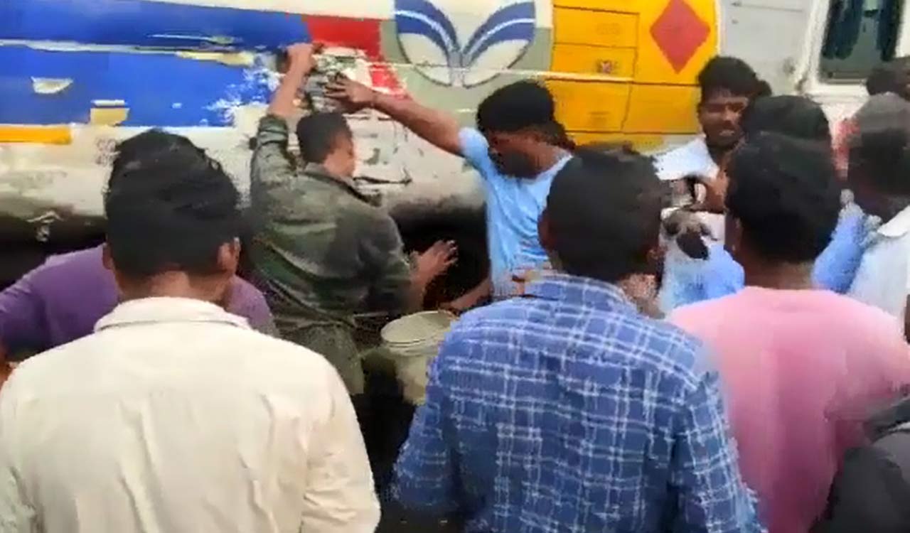 Villagers had a field day as petrol leaked from oil tanker in Khammam