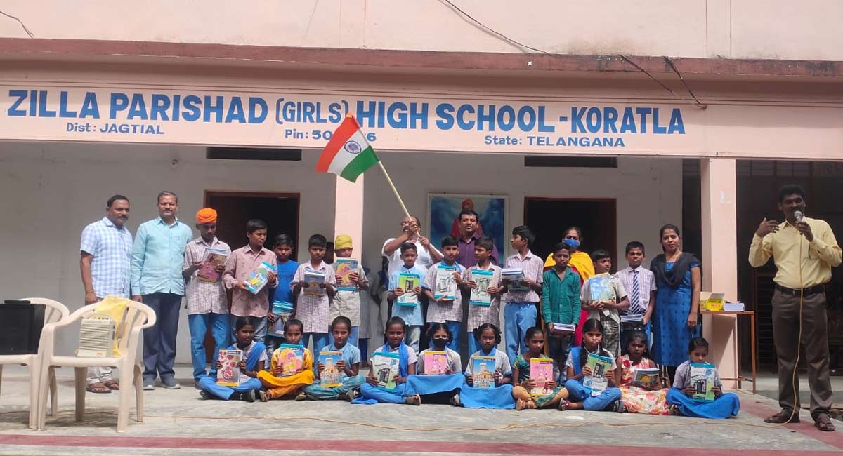 Jagtial: NRI students provide notebooks to Korutla ZPHS students