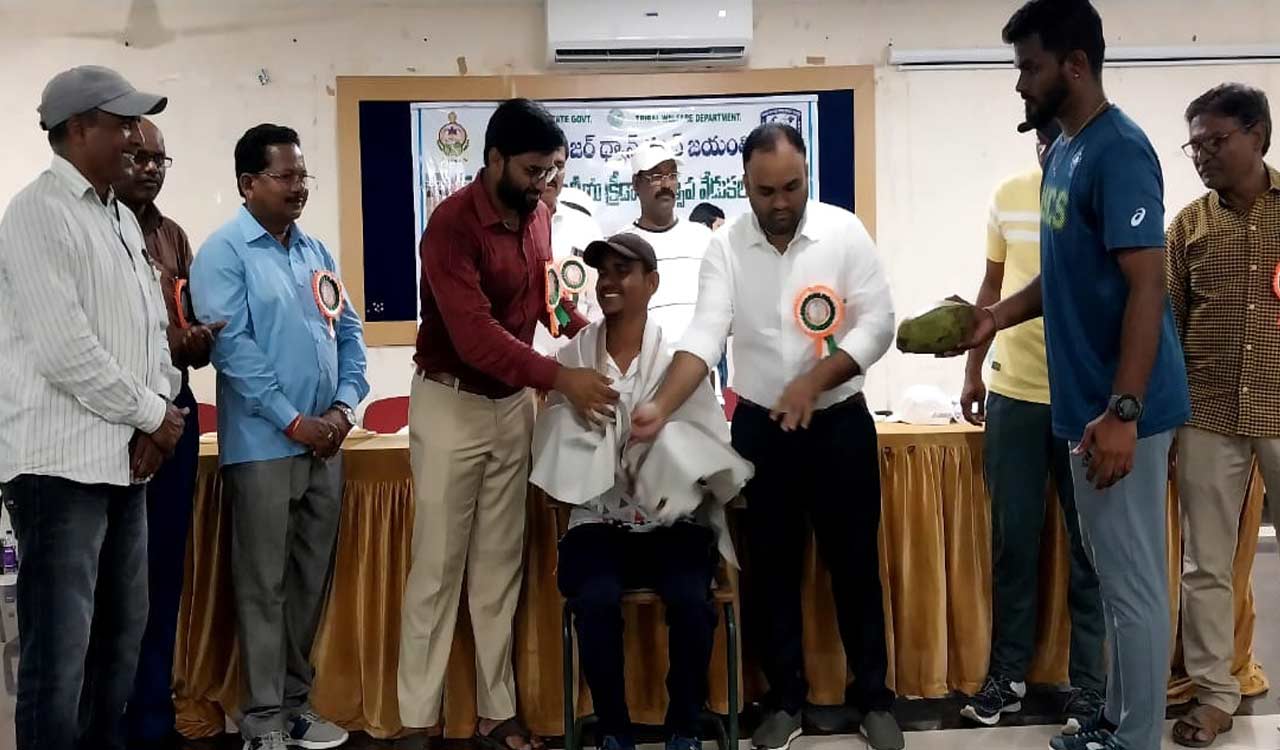 National Sports Day: Athletic coach felicitated in Adilabad