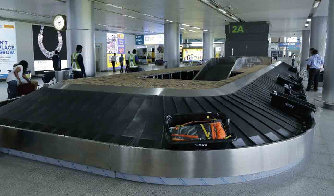 35 pc fliers found their checked-in baggage damaged one or more times: survey