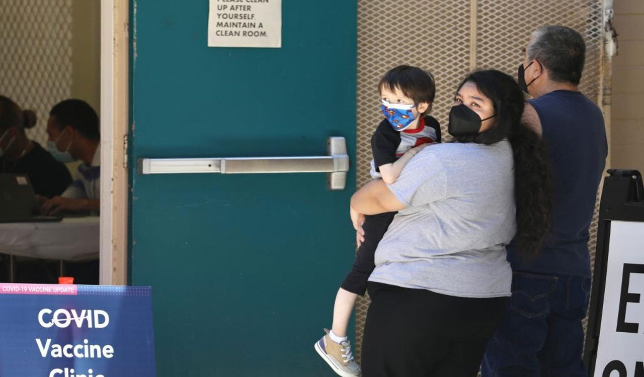 US reports nearly 350,000 child Covid cases in a month