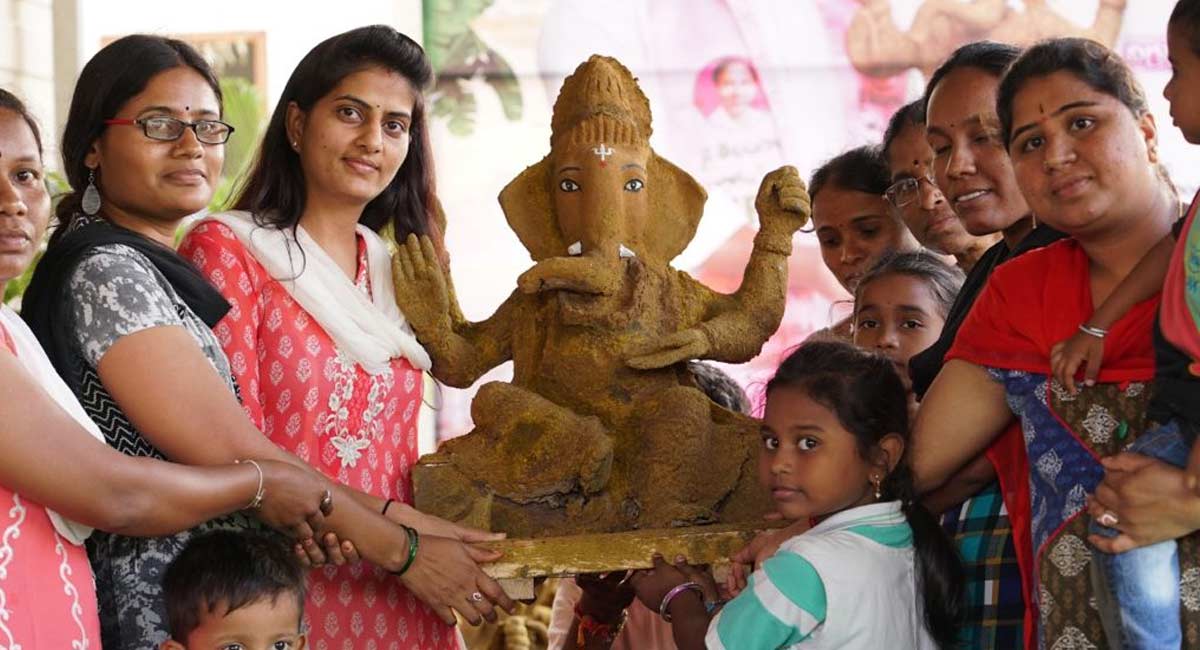 Klimom to distribute eco-friendly idols of Ganesh in Nirmal