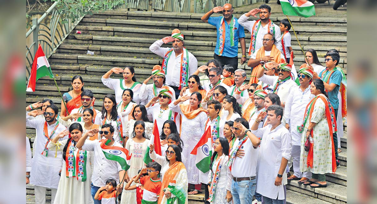 Hyderabad soaks in Independence Day glory