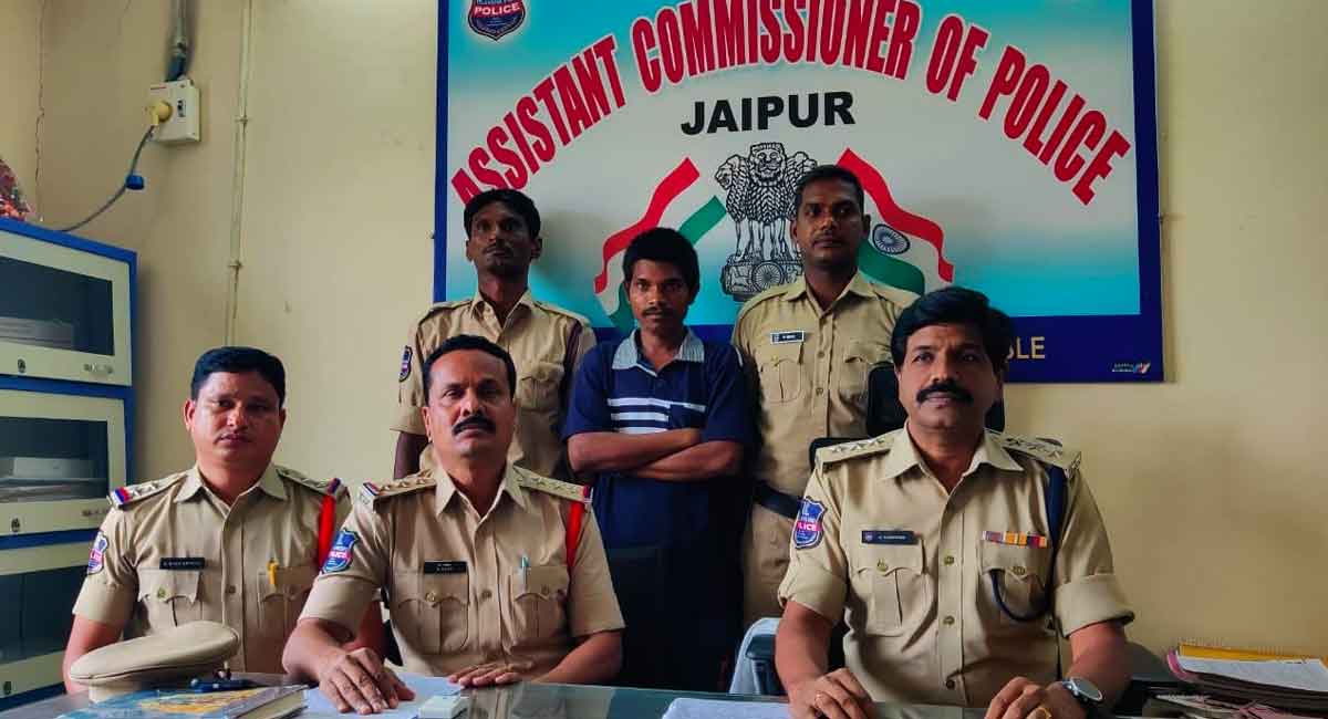 Member of Maoist party held in Mancherial