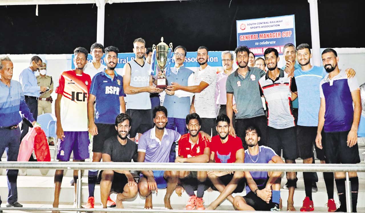 Hyderabad: SCR Sports Carnival concludes