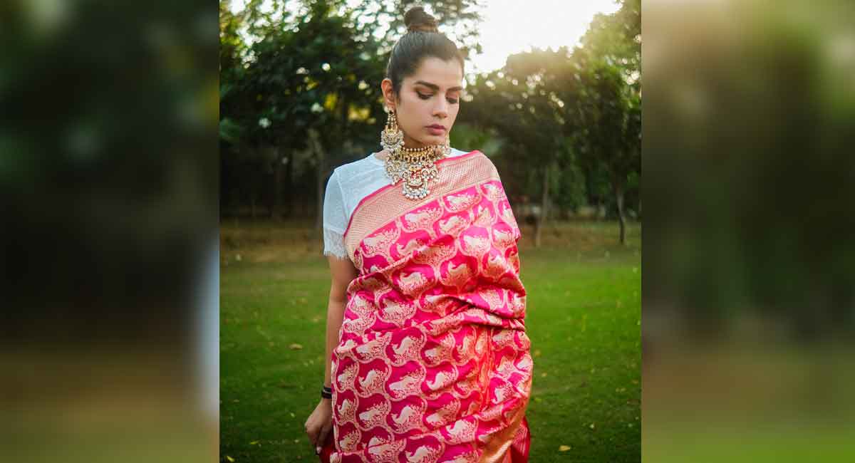 Acquire handpicked Banarasi by Kankatala Sarees this festive season
