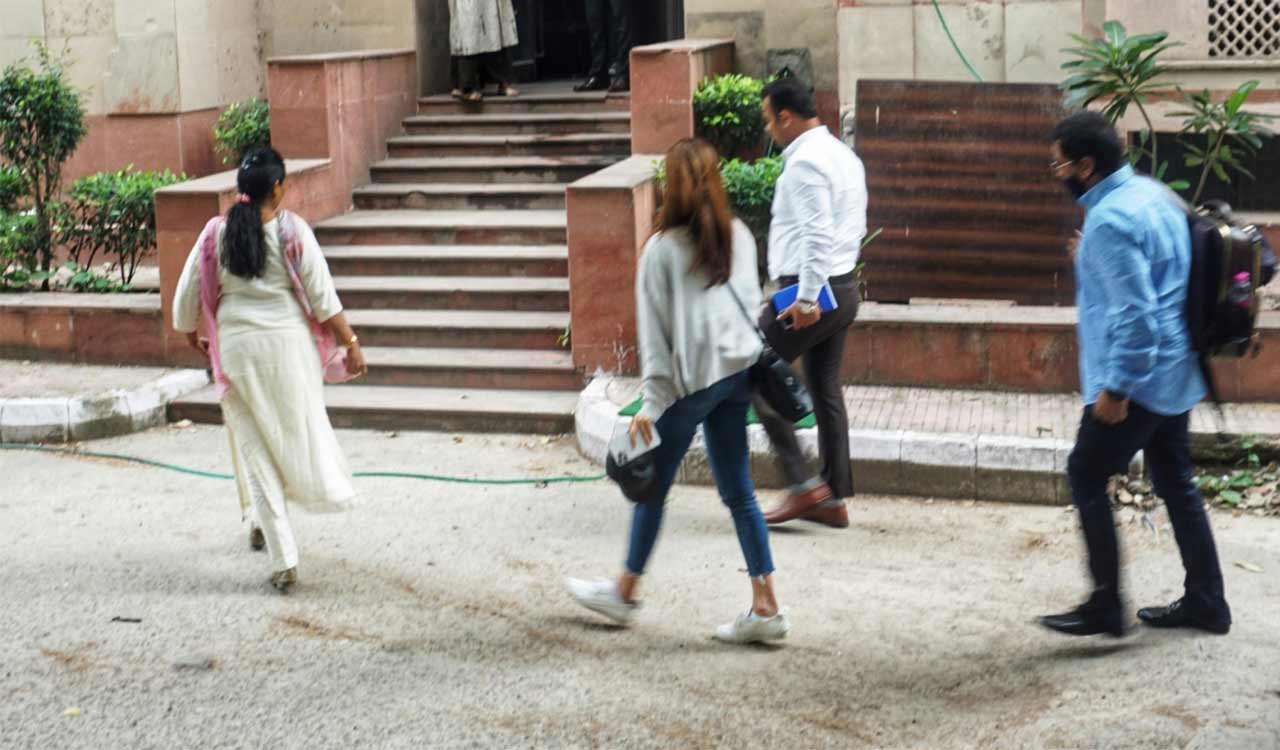 200 cr extortion case: Contradictions in Jacqueline’s statements, says EOW