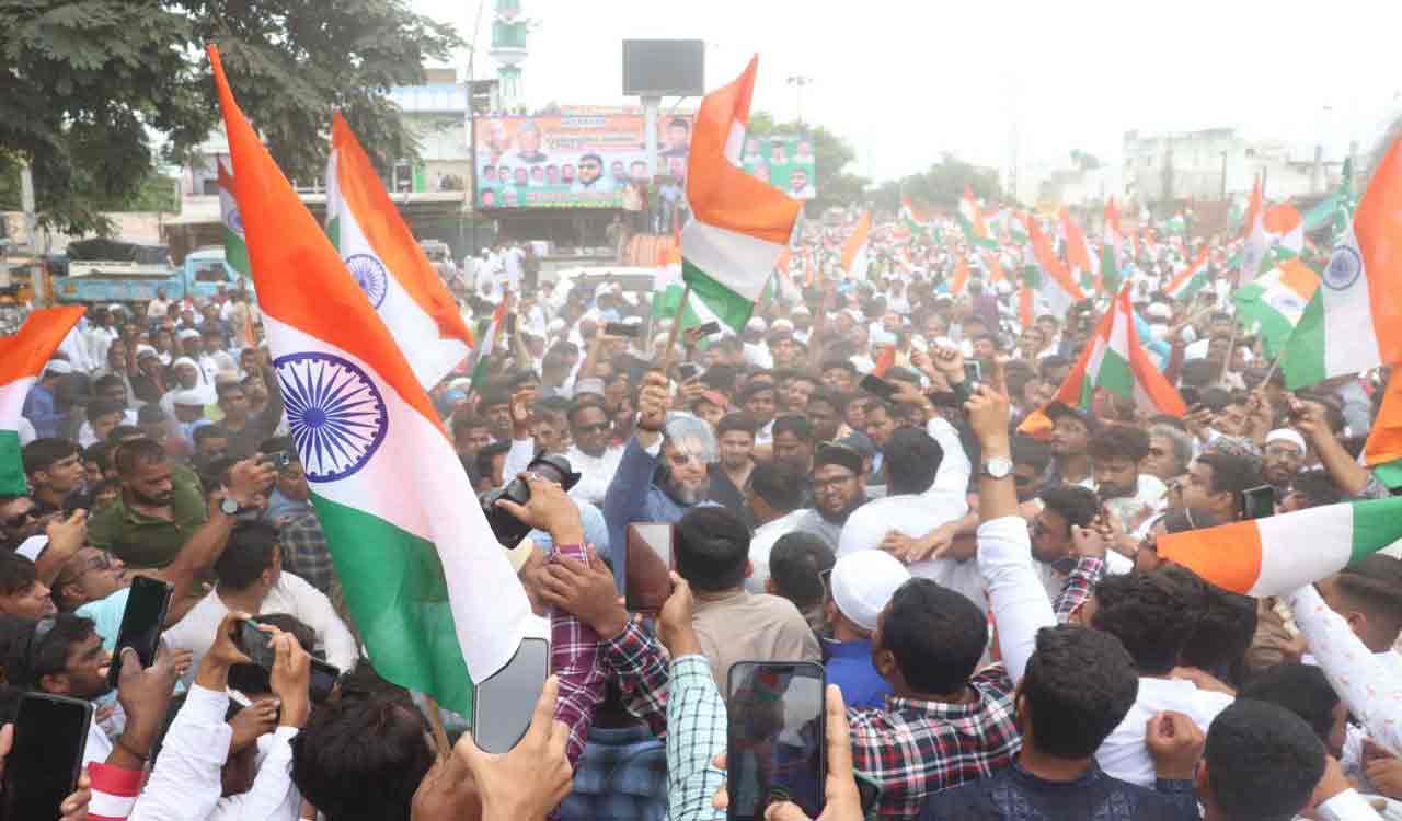 AIMIM holds National Integration Day rally in Hyderabad