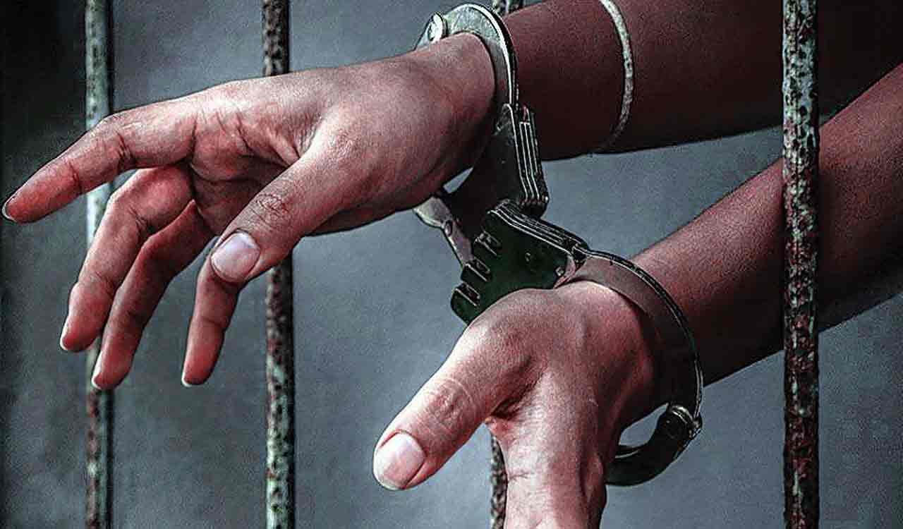 Prime accused arrested in Kolkata students’ murder case