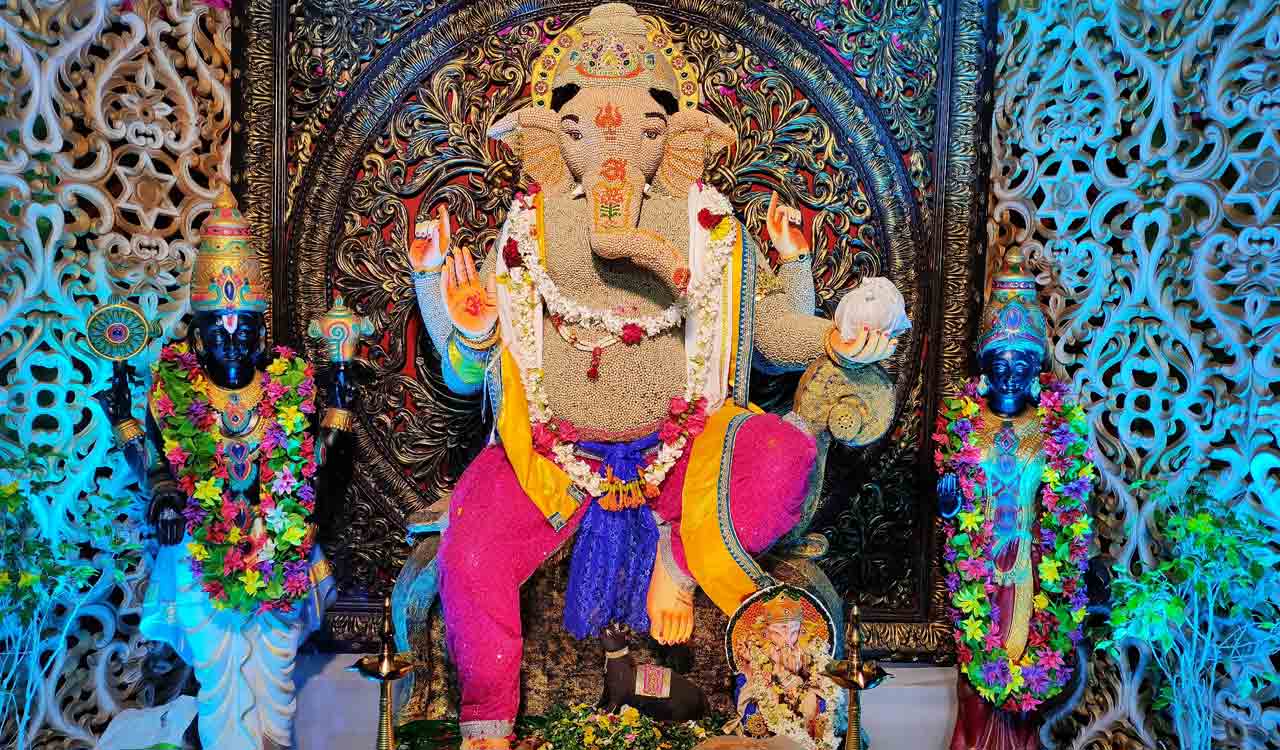 Youngsters win laurels by worshiping eco-friendly idols of Ganesh in Asifabad