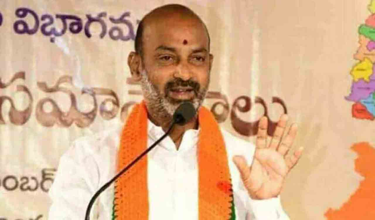 Bandi, Kishan flays govt for suspending Etala from Assembly