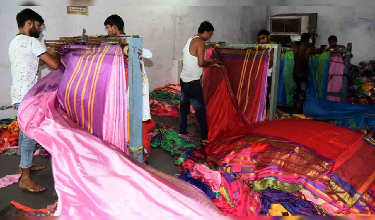 Bathukamma Sarees distribution to commence from Thursday